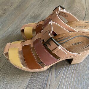 aetrex Women's Cally Clog Block Heel Leather Brown Sandal Slip-on Shoes 7!